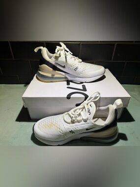 Nike White and Brown Air Max 270 Running Shoes Size 8-read